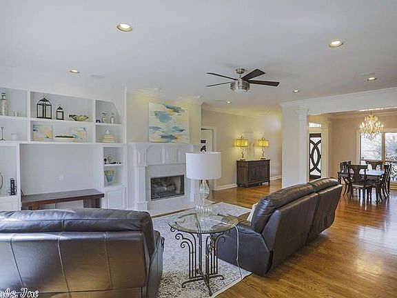 2nd image of 9 Bernay Dr