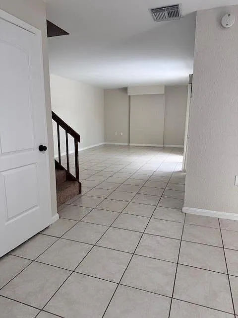 2 bed, 2.5 bath, 1236 sqft, $2,600 — Photo 3