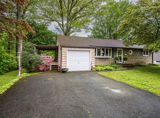 24 Briarbrook Rd, Ossining, NY 10562