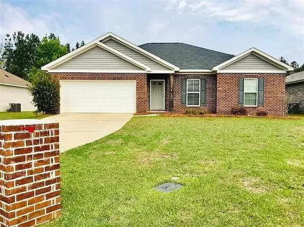 304 Huron Dr, Dothan, AL 36301