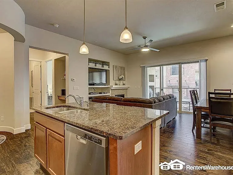 301 Inverness Way South — Photo 3