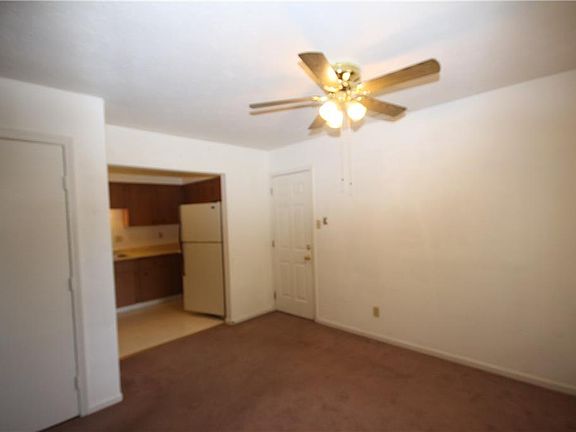 4th image of 1023 Richfield Ln
