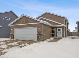 3035 38th Ave S, Moorhead, MN 56560