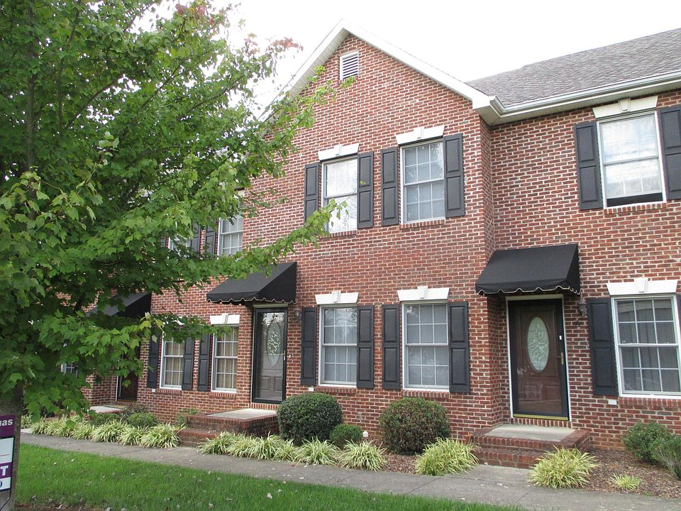 1st image of 1120 Skyline Dr