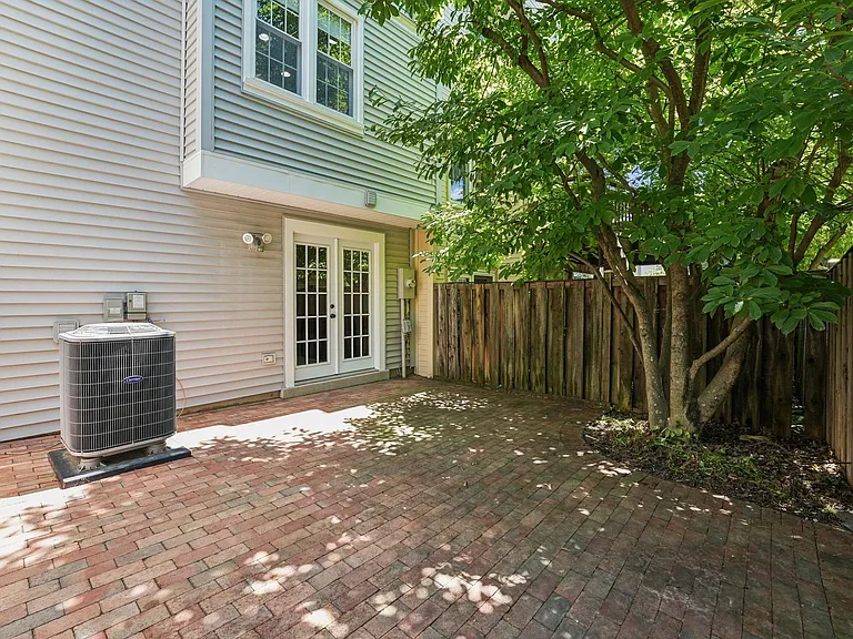 71 Fendall Ave — Photo 31