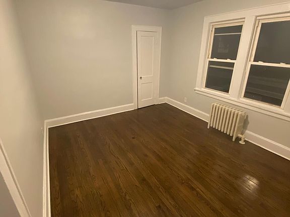 5th image of 448 Charles St Floor 3