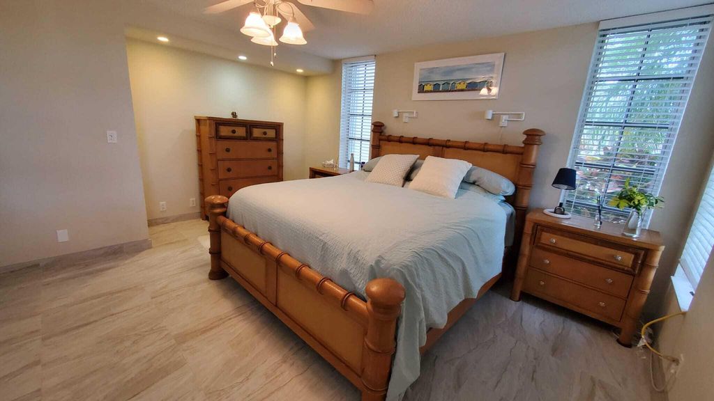 3800 Oaks Clubhouse Drive #112, photo 9