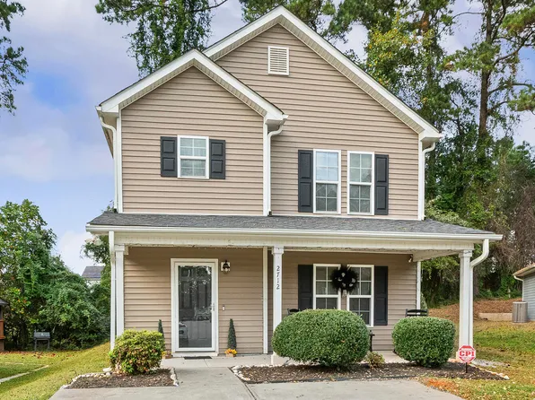 2712 Patbrook Ln, Raleigh, NC 27610