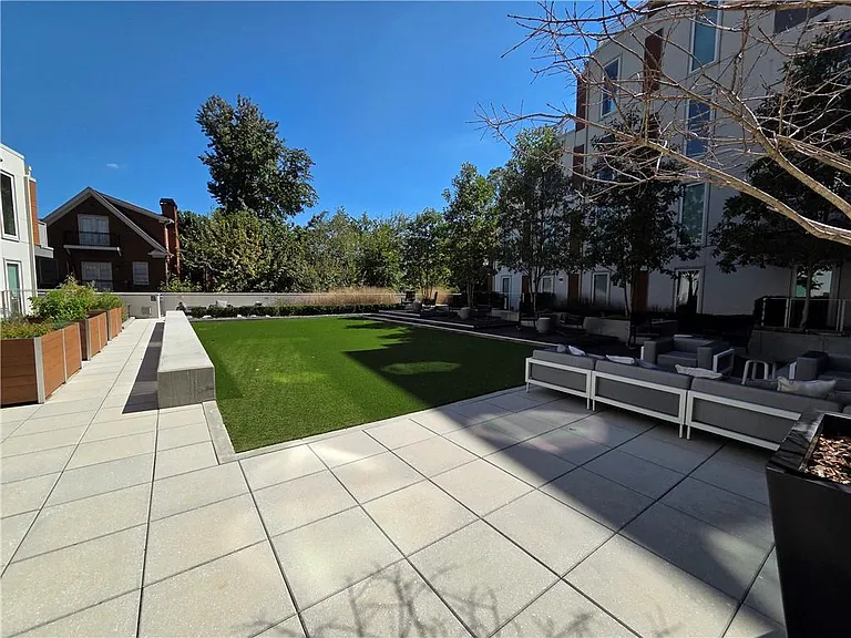 775 Juniper St NE #428 — Photo 42