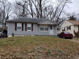 9815 Medford Dr, Saint Louis, MO 63136