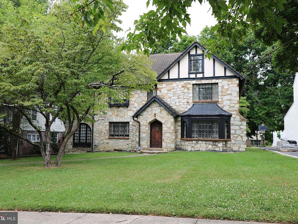 1st image of 3 Kensington Ave