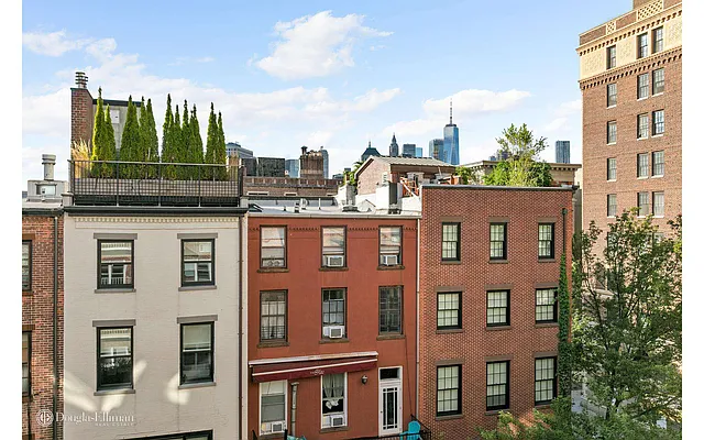 Sold by Douglas Elliman | media 10