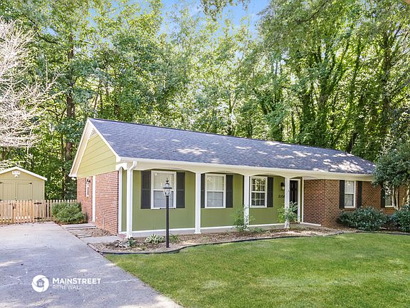 2nd image of 5104 N Oaks Dr