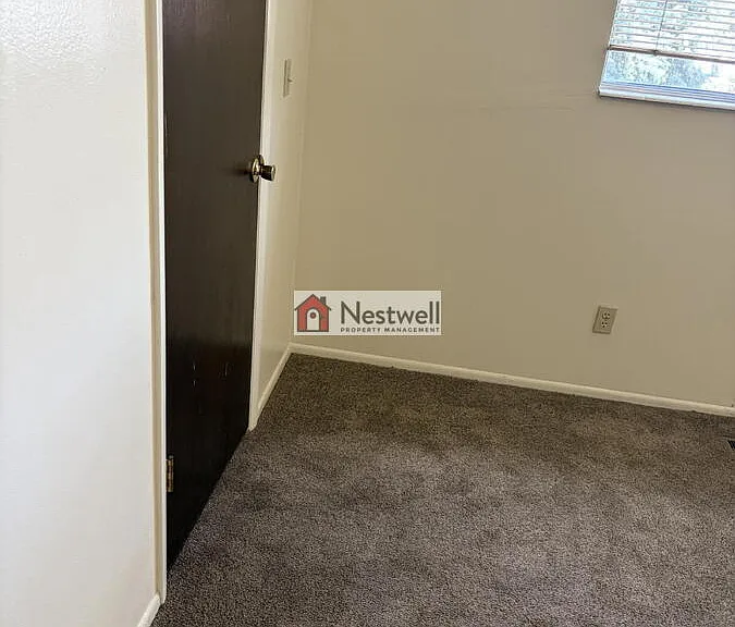 230 W Center St #14 — Photo 15