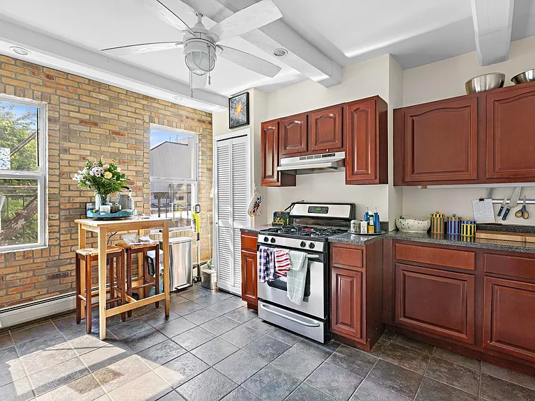 43 Coles St #3 — Photo 4