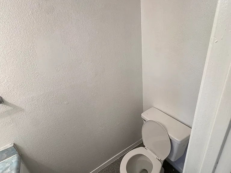 310 Hughes Ln #E — Photo 10