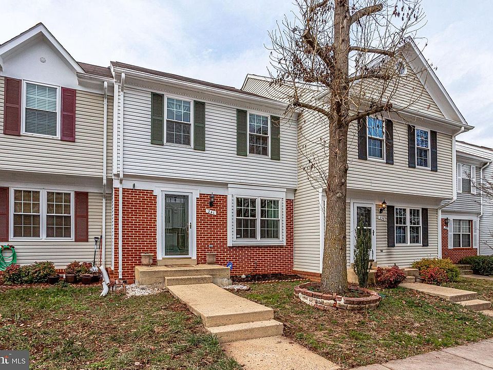 1st image of 241 Finchingfield Ct
