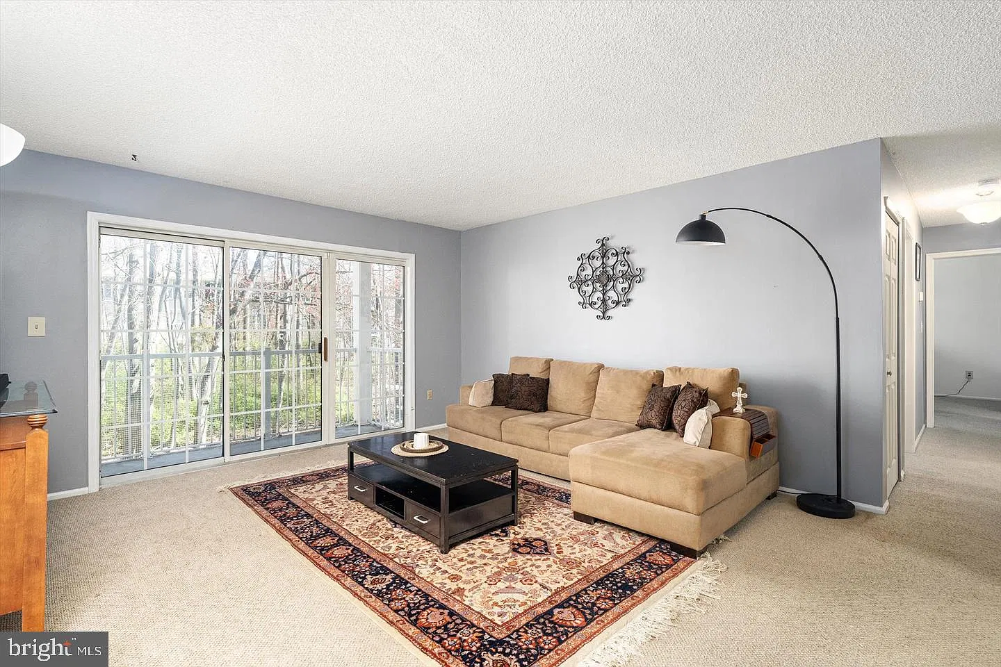 2 bed, 1.0 bath, 1100 sqft, $2,300 — Photo 4