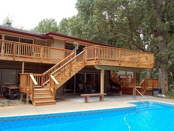 Navas-deck-stairs-kitchen-patio-pool