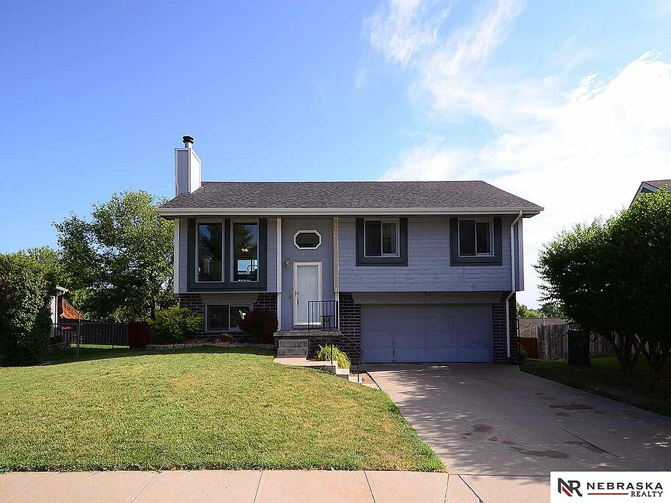 1st image of 15318 Rock Creek Dr