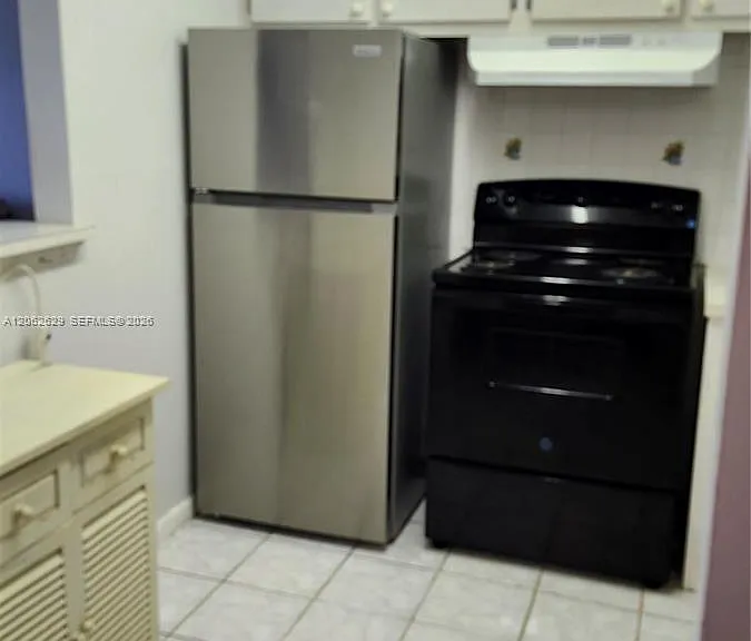 376 Durham #L — Photo 6