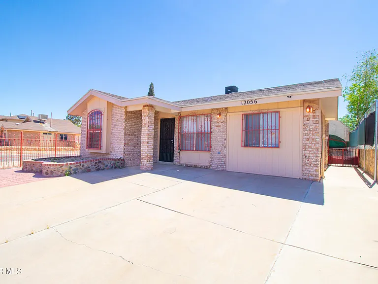 12056 Bellows Ct — Photo 8