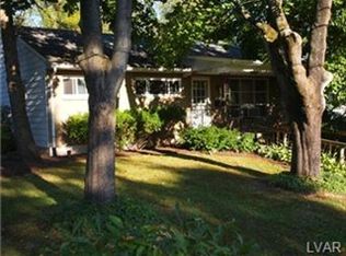 27 S 9th St, Coopersburg, PA