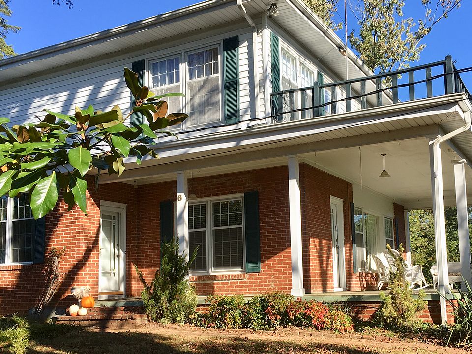 1st image of 6 Sanford Cir