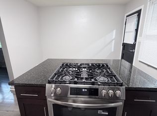 118 Douglas Ave APT 1, Naperville, IL 60540