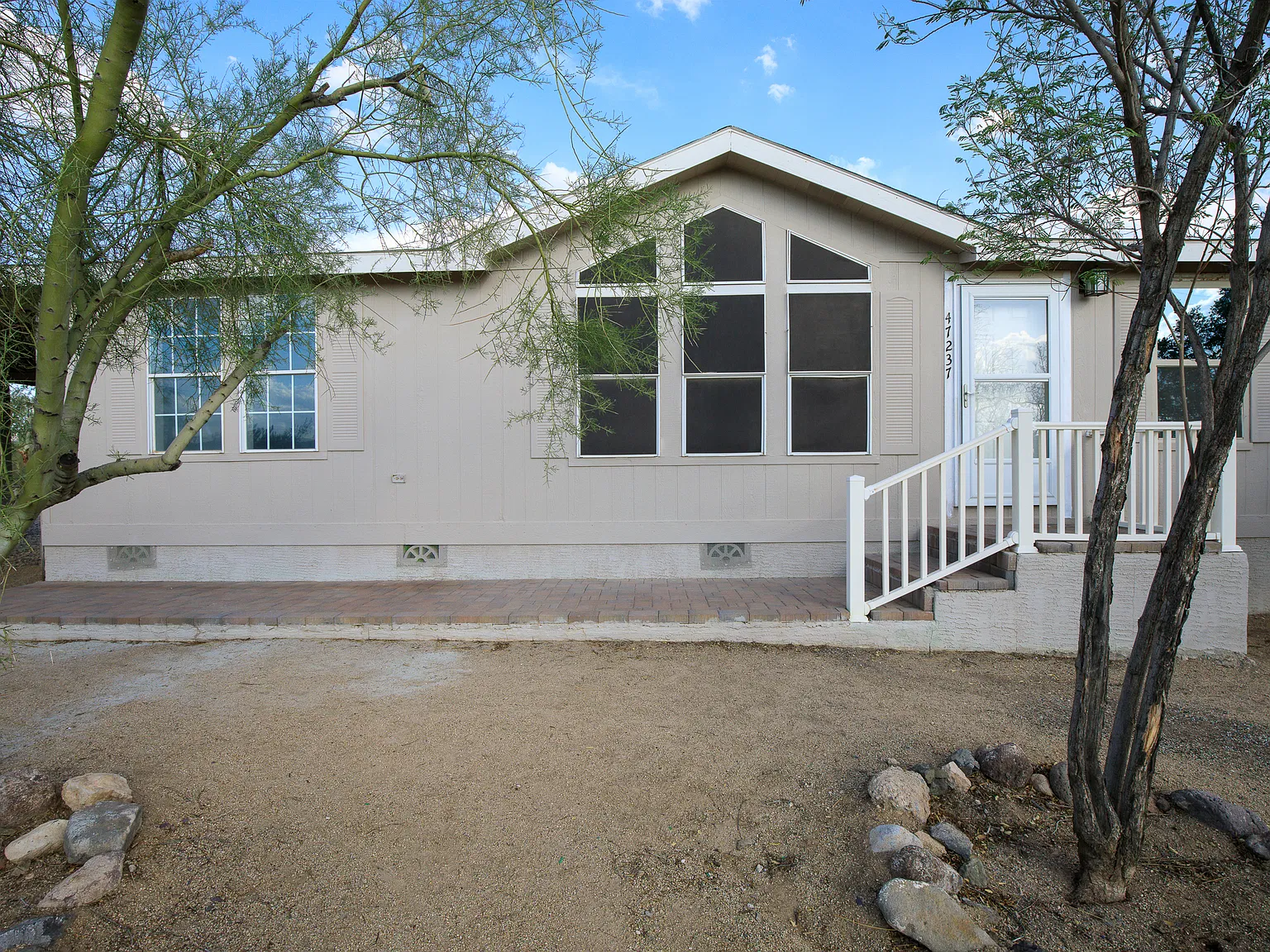 4 bed, 1793 sqft, $2,300 — Photo 3