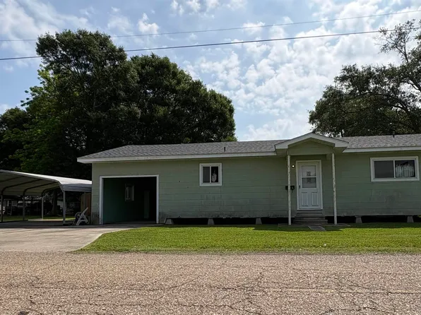 402 Schriever St, Jennings, LA 70546