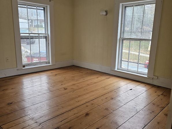 171 3rd St UNIT 3