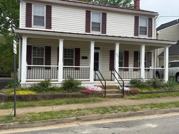 422 Dunmore St, Fredericksburg, VA 22401