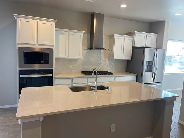 4718 S Monzano St SW — Photo 4