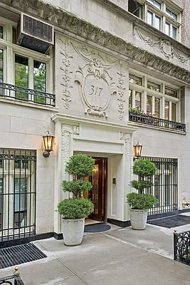 Sold by Corcoran | media 29