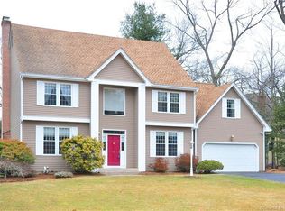 611 Thoreau Cir, Windsor, CT 06095