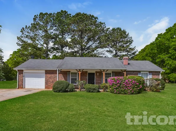 3533 Fannin Dr, Lithonia, GA 30038