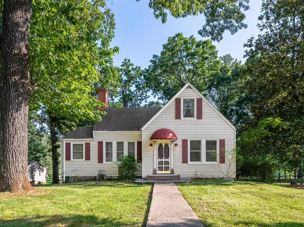 1321 Peaks St, Bedford, VA 24523