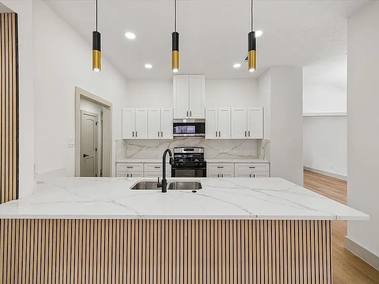9214 Grandview Park Dr — Photo 20