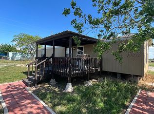 557A N Quailrun Ave, Port Lavaca, TX 77979