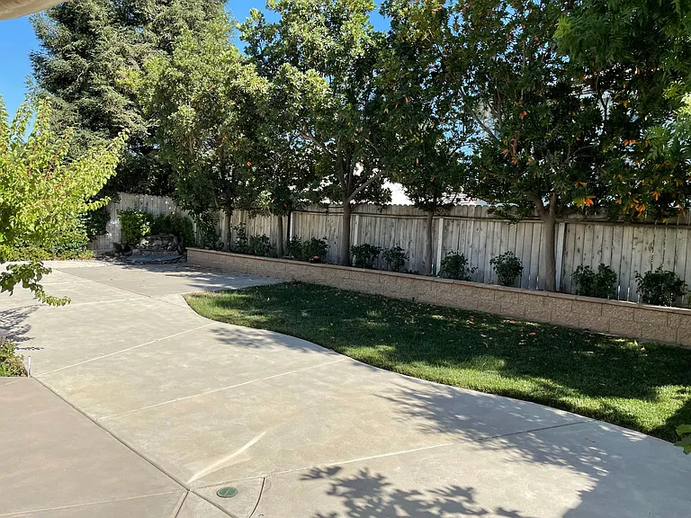 1026 E Royal Dornoch Ave — Photo 12