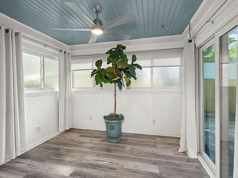 672 W Oak Forest Dr — Photo 9