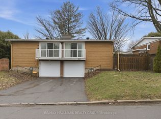 69 Woodmount Cres, Ottawa, ON K2E 5P9