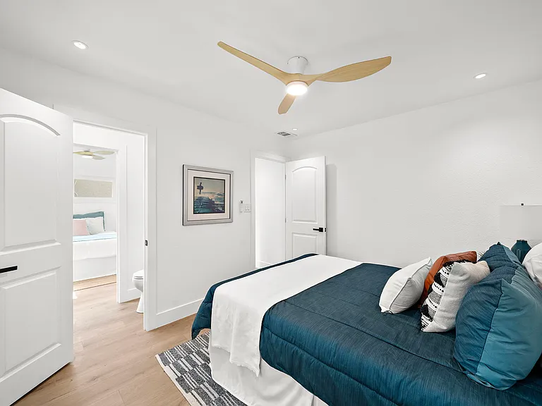 1410 W Camden Pl — Photo 7