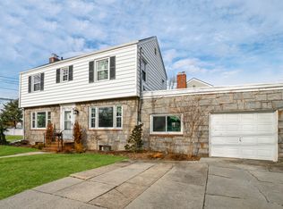 216 Franklin Ave #216, Malverne, NY 11565