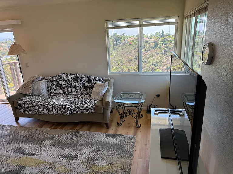 5489 Dorothy Dr — Photo 3