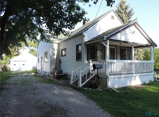 1022 Patchen Rd, Oregon, OH 43616