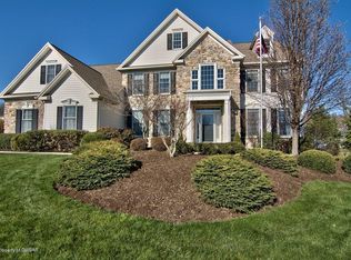 22 Doe Dr, Dallas, PA 18612