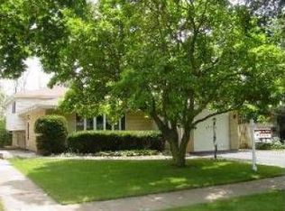 1421 N Dunton Ave, Arlington Heights, IL 60004