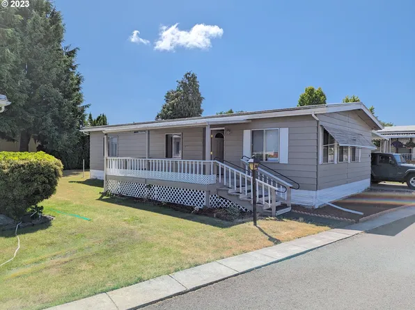 1225 W 10th Ave Unit 30, Junction City, OR 97448